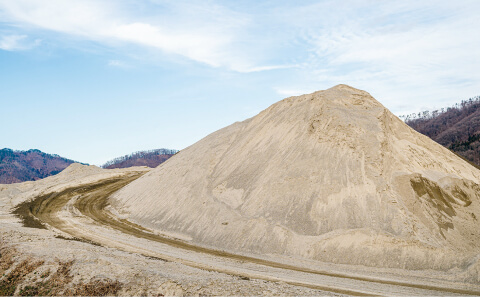 砂利の山の写真